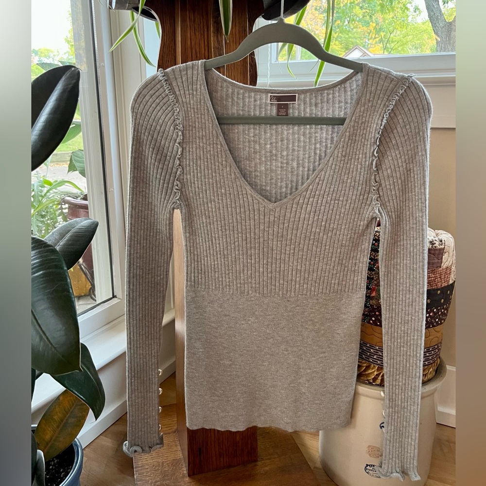 Chelsea 28 Cashmere Blend Sweater ~ small